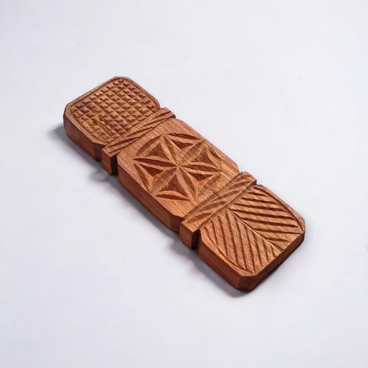 Handcrafted Sheesham Wood Thekua Mould - Traditional Wooden Sancha/Agrauta for Chhath Puja - Premium Khajoor Maker & Biscuit Press for Authentic Bihari Delicacies (Thekua-10 * 3.5)