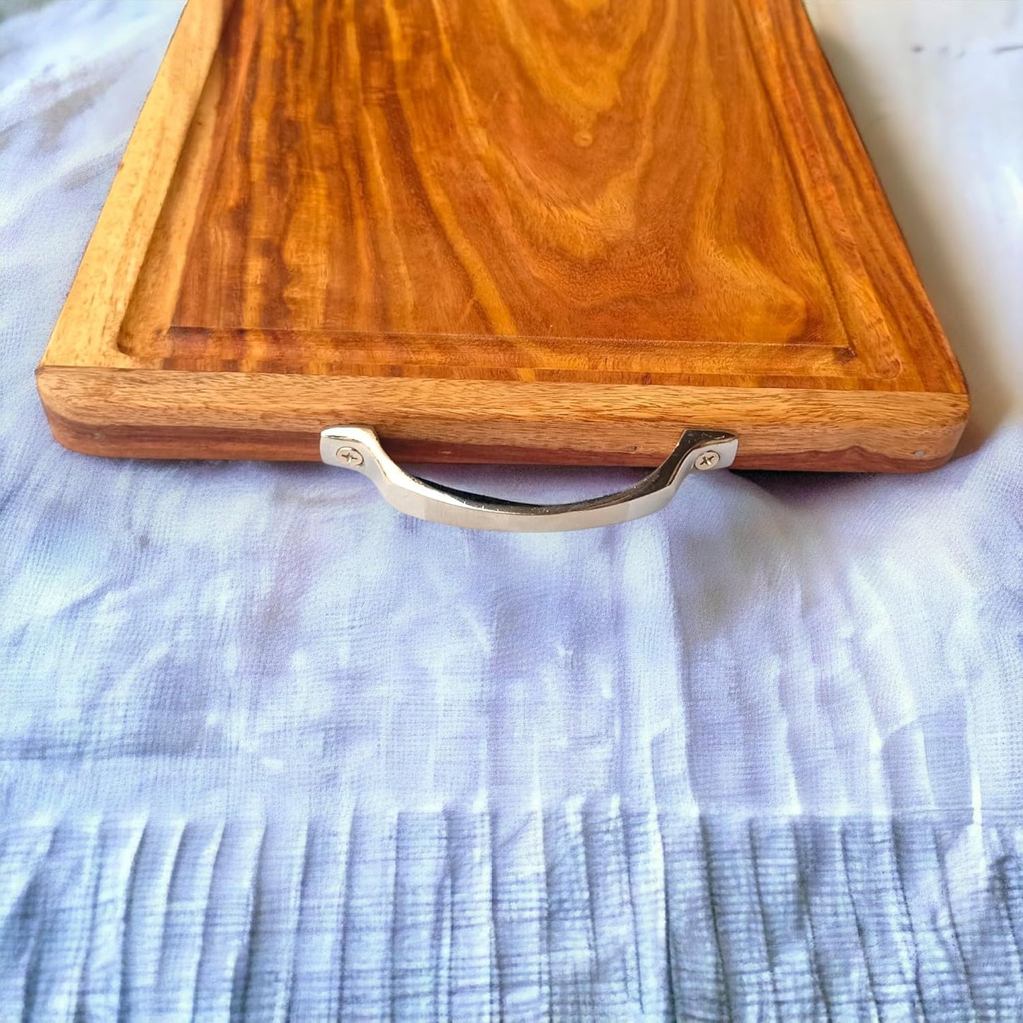 Large Sheesham Wood Chopping Board with Juice Groove - Premium Cutting Board for Kitchen & Dining - Natural & Heavy Duty (15" x 10" x 1")