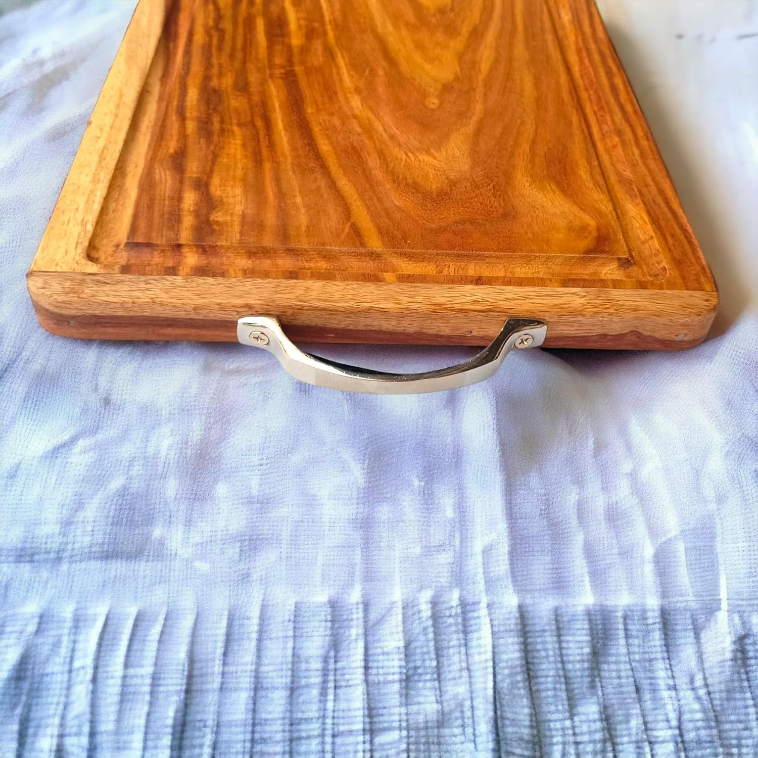 Large Sheesham Wood Chopping Board with Juice Groove - Premium Cutting Board for Kitchen & Dining - Natural & Heavy Duty (15" x 10" x 1")